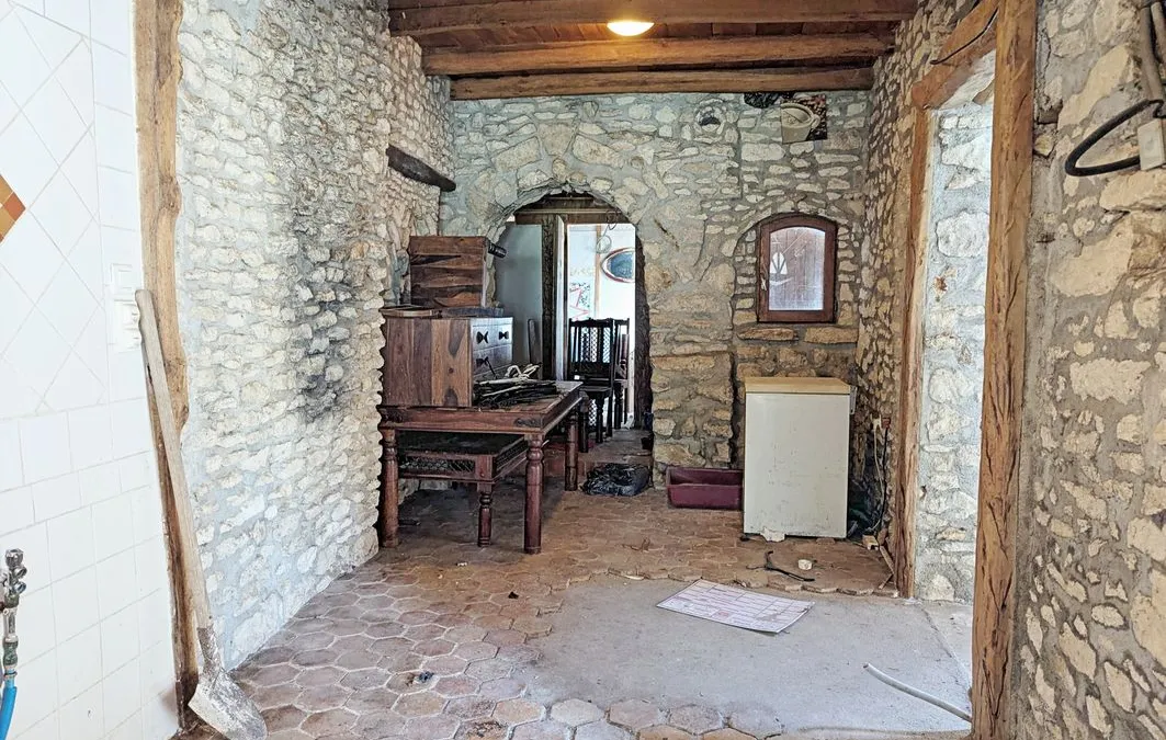 Photo 6