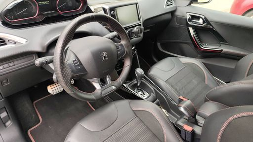 Peugeot 2008 1.2 PureTech 130 EAT6 - GT Line – 2019 – 48133 km – Essence – Boîte Automatique — photo 21