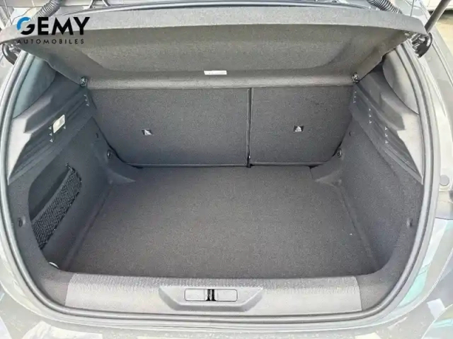 Peugeot 308 hybrid 145 e-dcs6 — photo 31