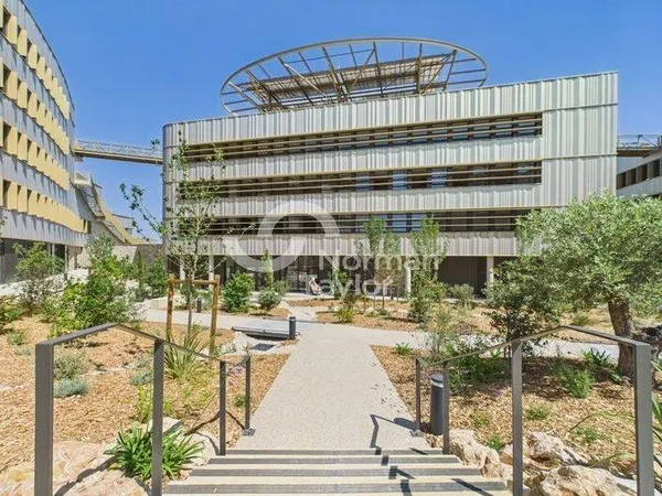 Bureaux 105 m²
