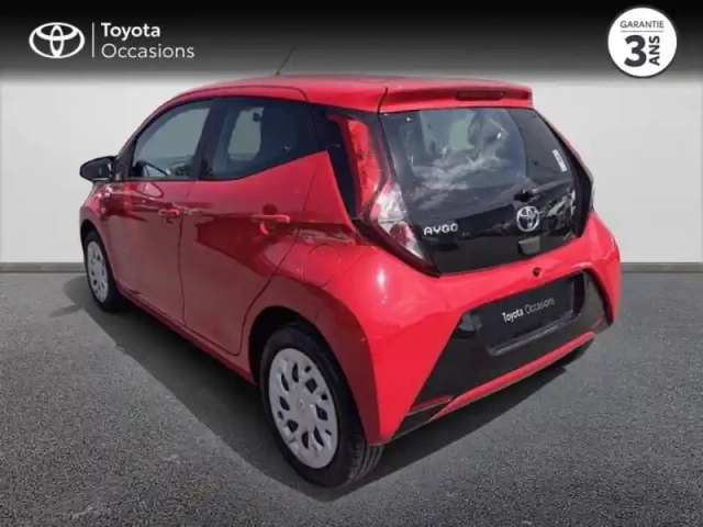 Toyota Aygo 1.0 vvt-i 72ch x-play 5p my20 — photo 2
