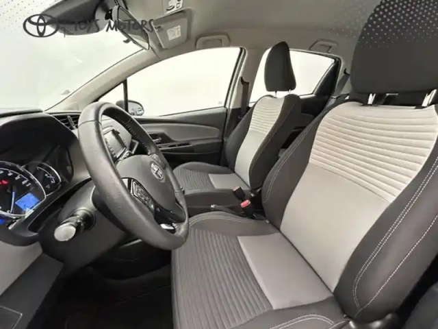 Toyota Yaris 70 vvt-i france — photo 21