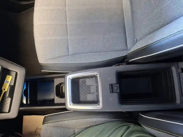 Renault Megane e-tech ev60 220 ch optimum charge — photo 44