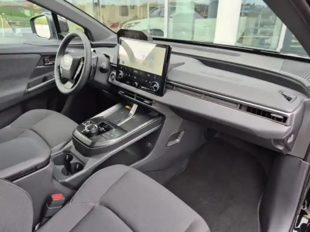 Toyota C-Hr design grande autonomie 77 kwh 224ch + — photo 28
