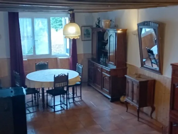 Maison meublée 100m2 - Jardin, 2 terrasses - Brinon sur Beuvron (58420)