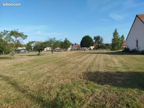 Terrain 2 004 m² Sambin