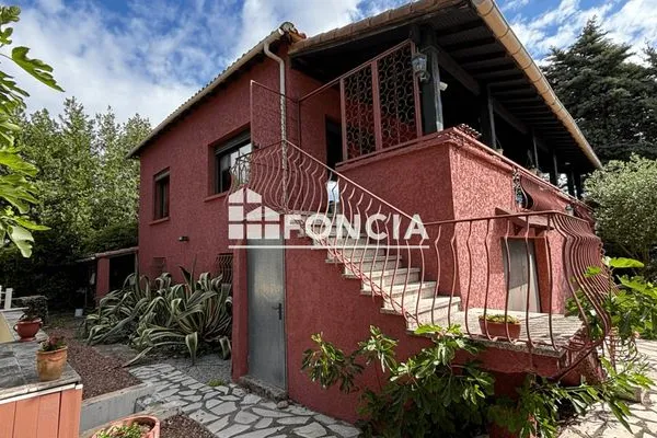 Maison 5 pièces 240 m²
