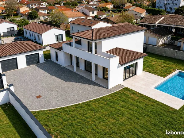 Maison 6 pièces 160 m²