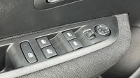 Peugeot 208 1.2 100ch S&S Style — photo 19