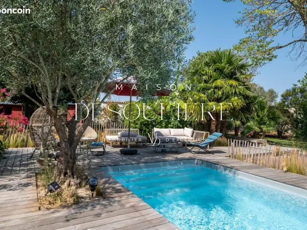 Propriété 18 pièces 715 m²