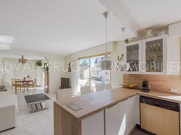 Appartement 4 pièces 92 m²
