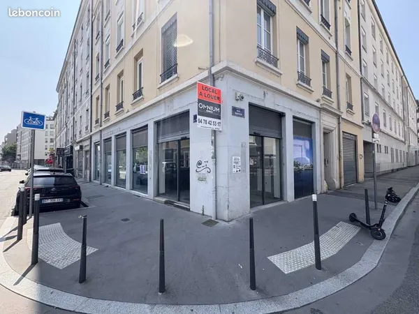 Local commercial 111 m²