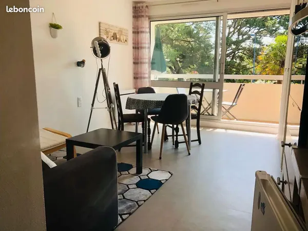 Studio 1 pièce 23 m²