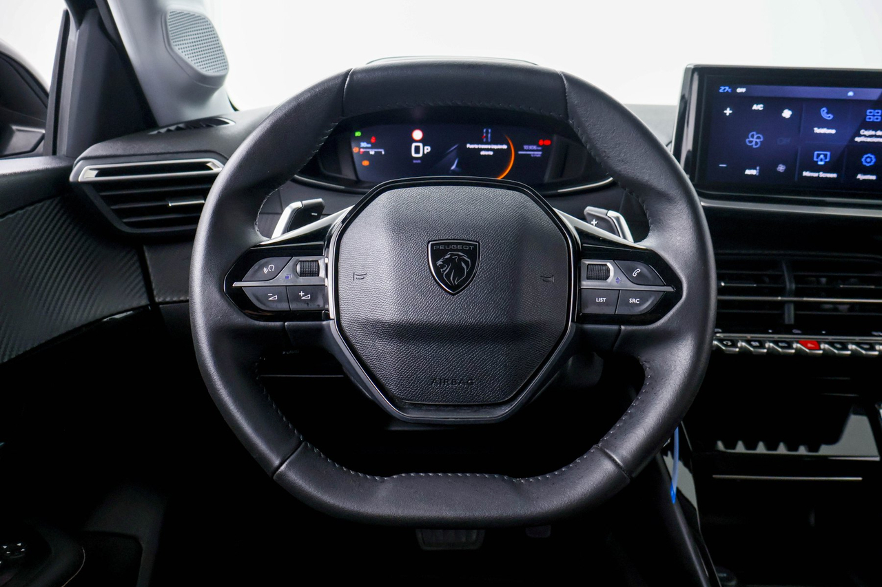 Peugeot 208 — photo 17