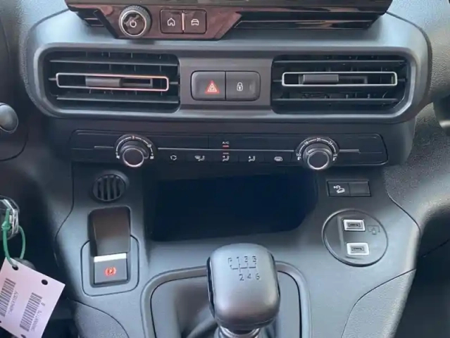 Citroën Berlingo van iii m 1000kg bhdi 100 s&amp;s bvm6 pk prem co — photo 6