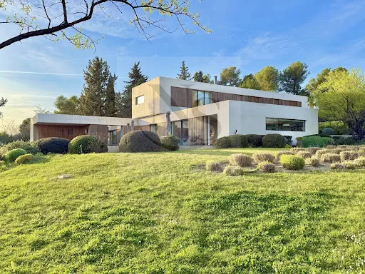 Villa 10 pièces 380 m²