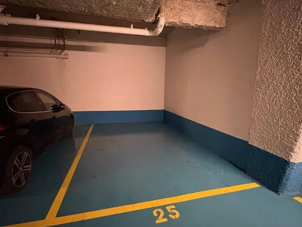 Parking 13 m²
