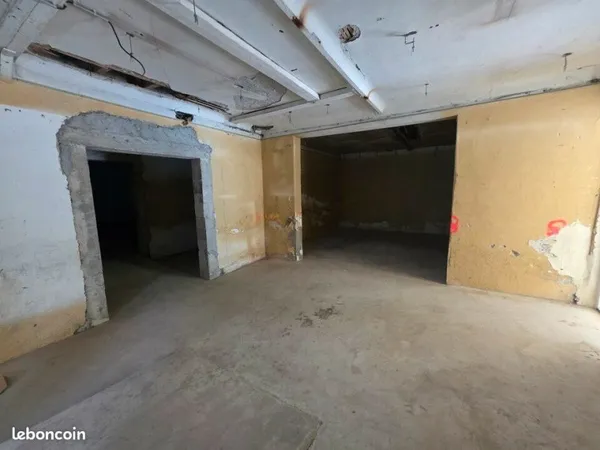 ENTREPOT - LOGISTIQUE 107 m² NICE