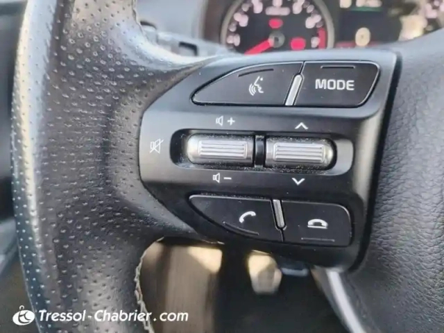 Kia Stonic 1.0 t-gdi 100 ch bvm6 gt line — photo 19