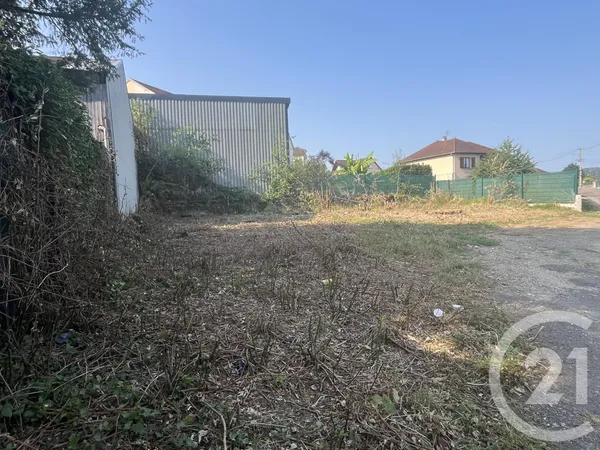 Terrain 265 m²