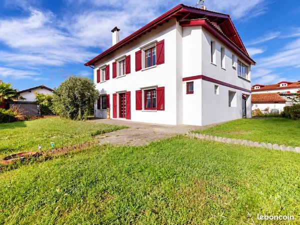 T4 de plain-pied à Ascain - 103 m² - Jardin privatif de 317 m²