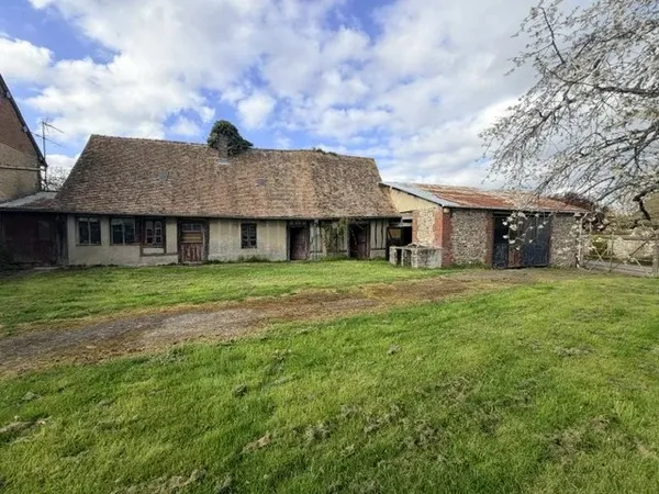 Ensemble immobilier à restaurer