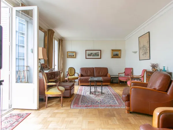 Guist'hau : beaux volumes, 4 chambres et box fermé