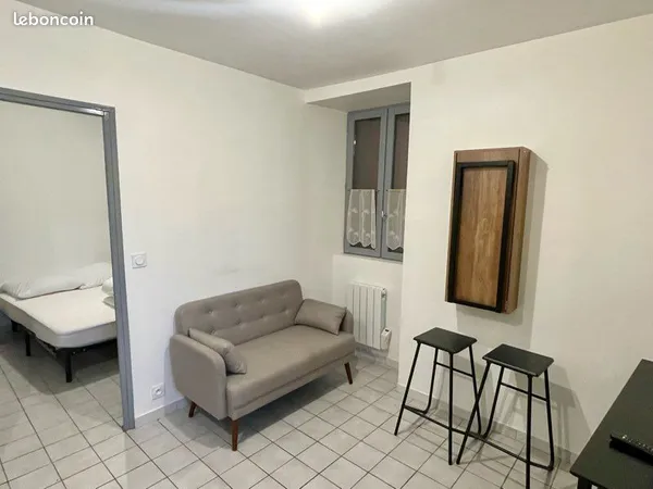Petite maison meublée T2