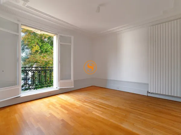 Local 18 m²