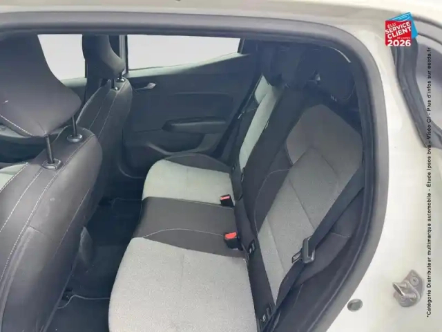 Renault Clio 1.6 e-tech 145ch full hybrid evolution - 24 — photo 11