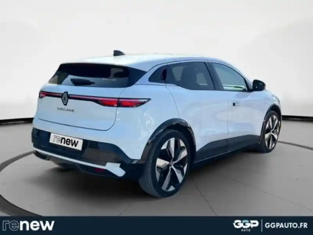 Renault Megane e-tech electric ev60 220ch techno super charge — photo 5