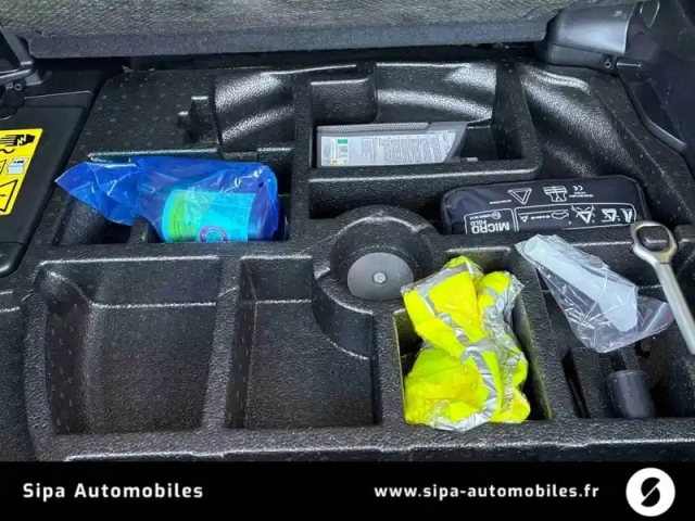 Jeep Renegade 1.3 turbo t4 240 ch phev at6 4xe eawd — photo 11