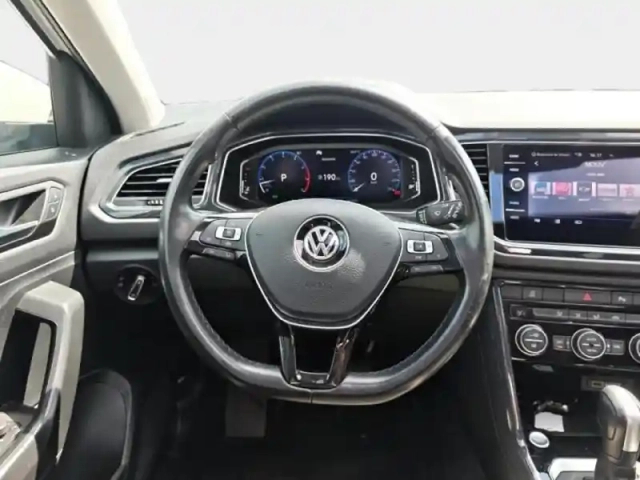 Volkswagen T-Roc 1.5 tsi evo 150ch iq.drive dsg7 euro6d-t 117g — photo 15