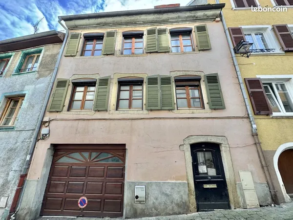 Immeuble 10 pièces 235 m²