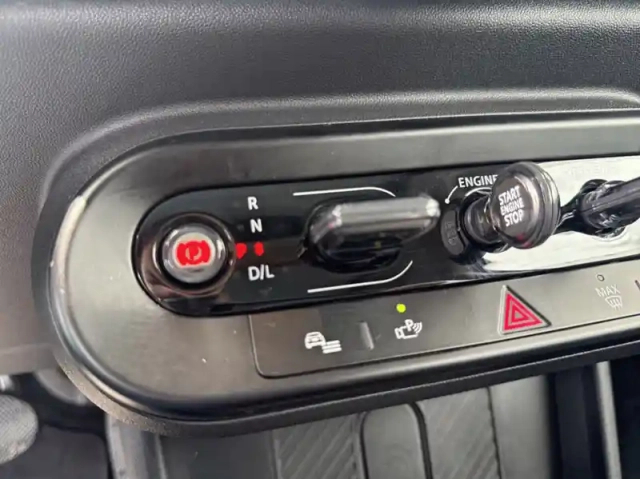 Mini Cooper c 156ch classic dkg7 — photo 8