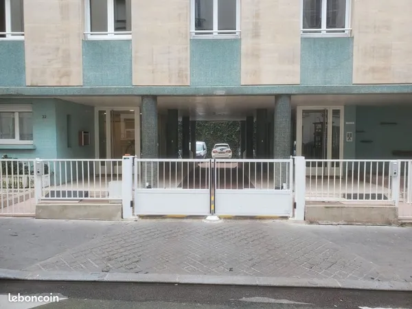 Parking - 14eme - Station Plaisance
