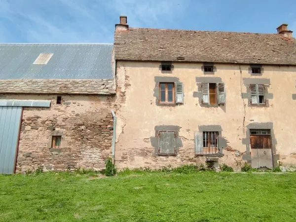 Maison avec grange