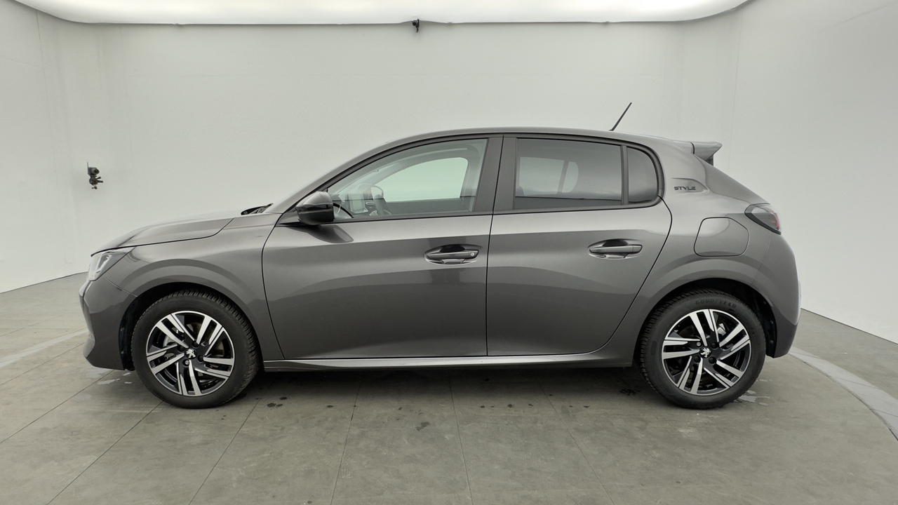 Peugeot 208 PureTech 100 S&amp;S EAT8 — photo 2