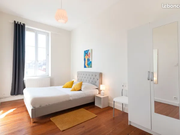 Appartement F3 meublé avec garage - proche gare et centre-ville