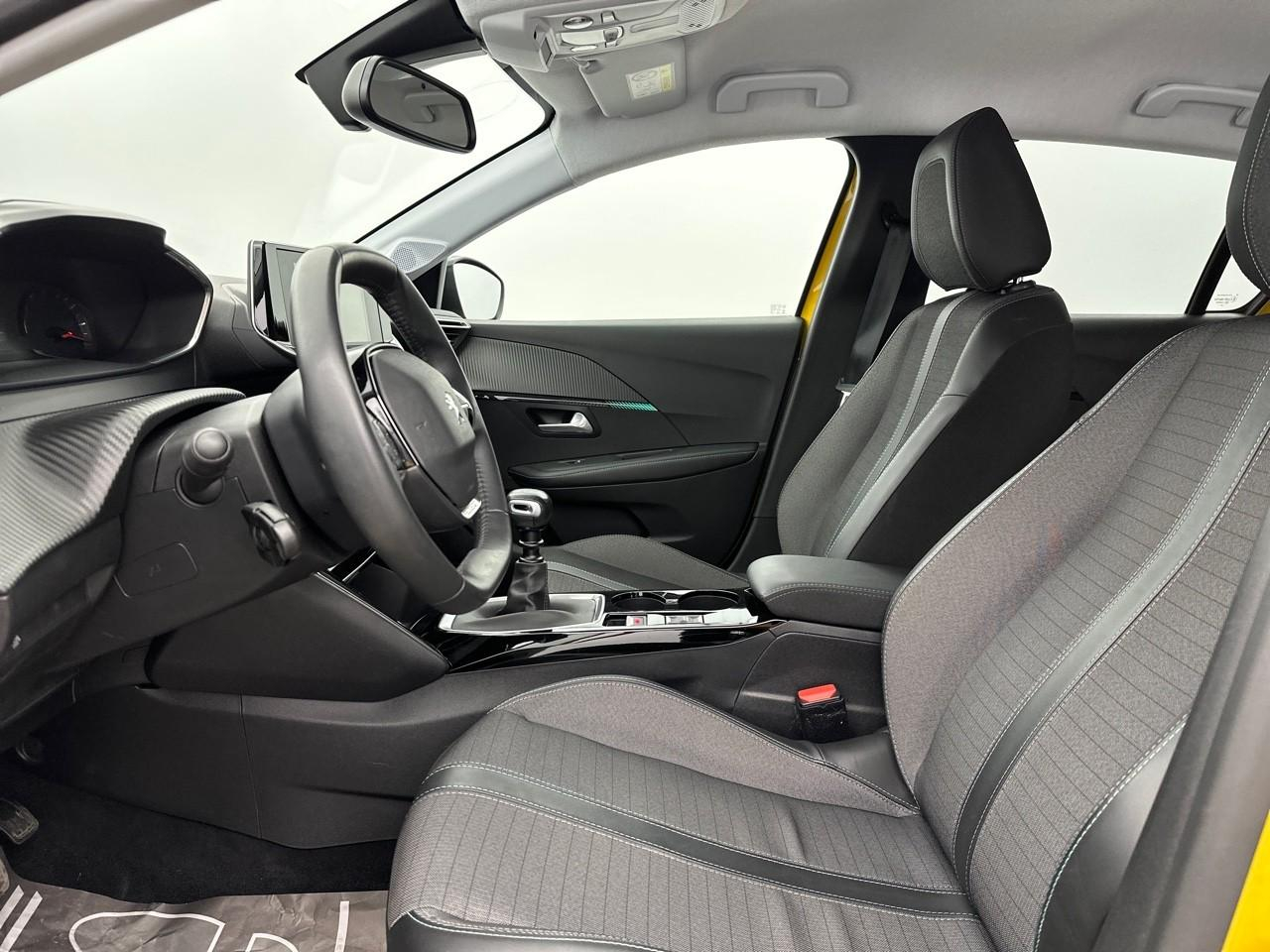 Peugeot 208 puretech 100 s&s bvm6 allure — photo 9