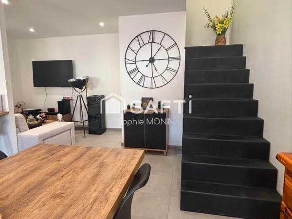 ?? COUP DE CŒUR - Appartement plein de charme rénové - MANZIAT 01570