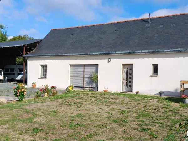 Maison individuelle à Pouillé les Coteaux