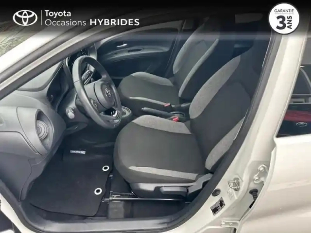 Toyota Aygo X 1.0 vvt-i 72ch dynamic s-cvt pack zen — photo 13