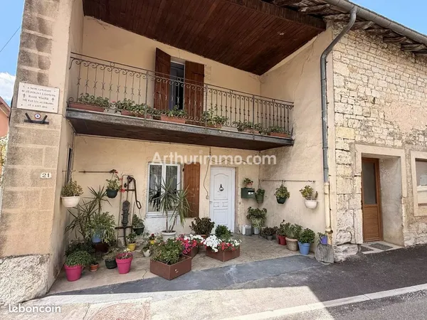 Maison de village 7 pièces 137 m²