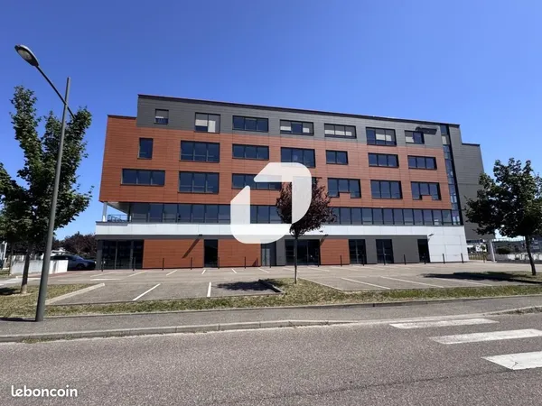 Bureaux 845 m²