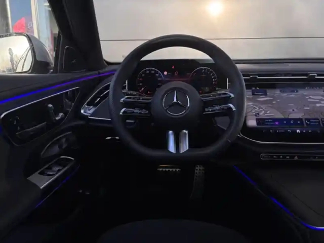 Mercedes Classe E break 300 hybrid eq amg line — photo 24