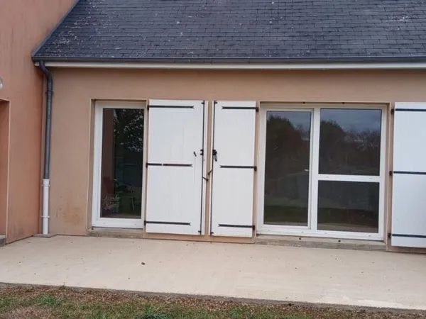 Maison Type T2 avec jardin et garage attenants, à louer à Lavardin