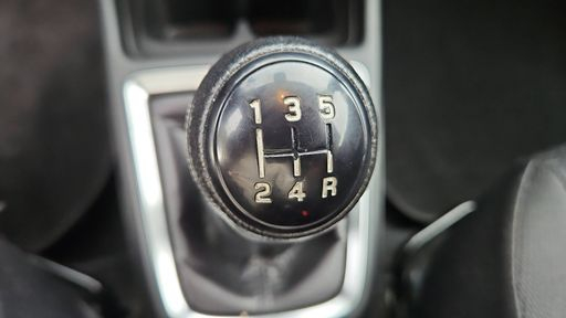 Suzuki Swift 1.2 DualJet 83 Hybride - Privilege – 2020 – 87265 km – Hybride essence – Boîte Manuelle — photo 5