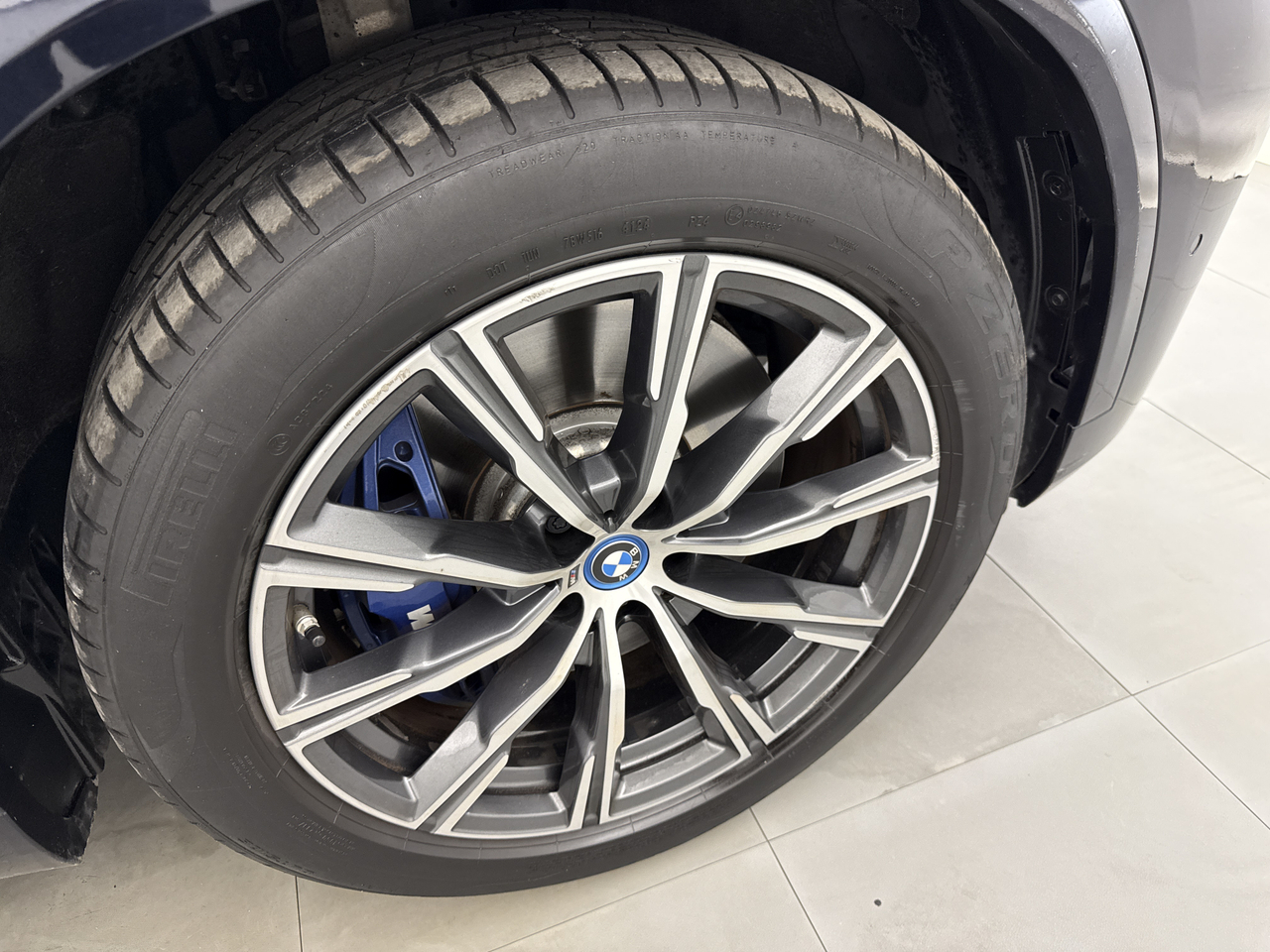 BMW X5 xDrive45e 394 ch BVA8 — photo 36