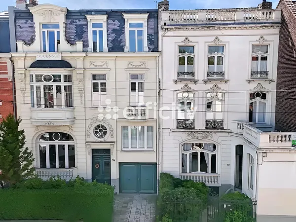 Maison 7 pièces 213 m²